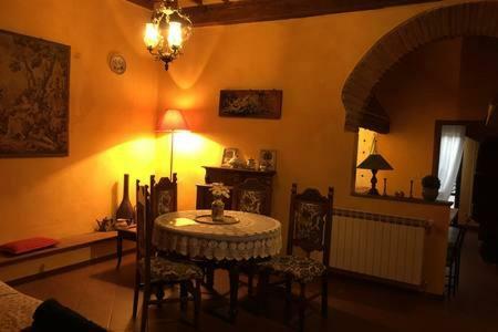 Real Rustic Tuscany Style In Center Флоренция Екстериор снимка